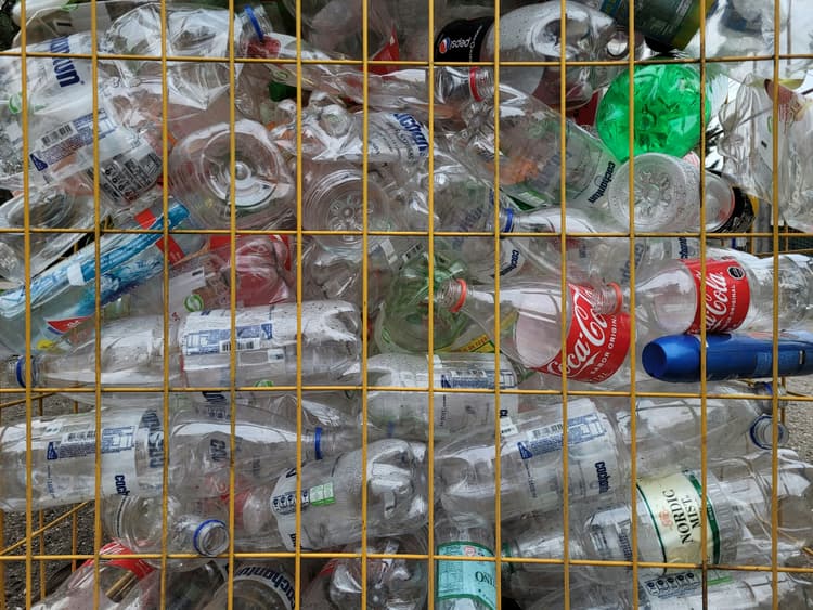 Cut Emissions by Expanding Recycled Content