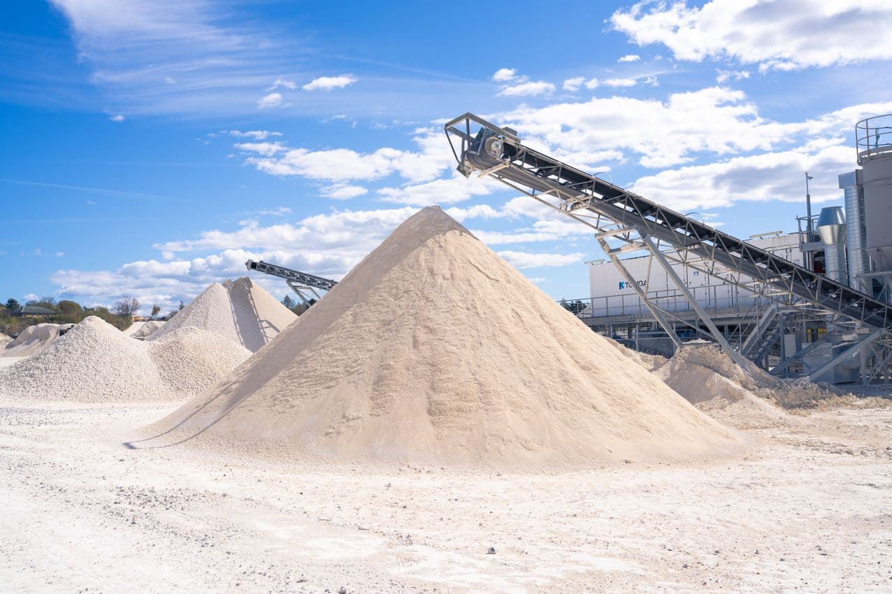 Convert a fertiliser by-product into circular soil inputs