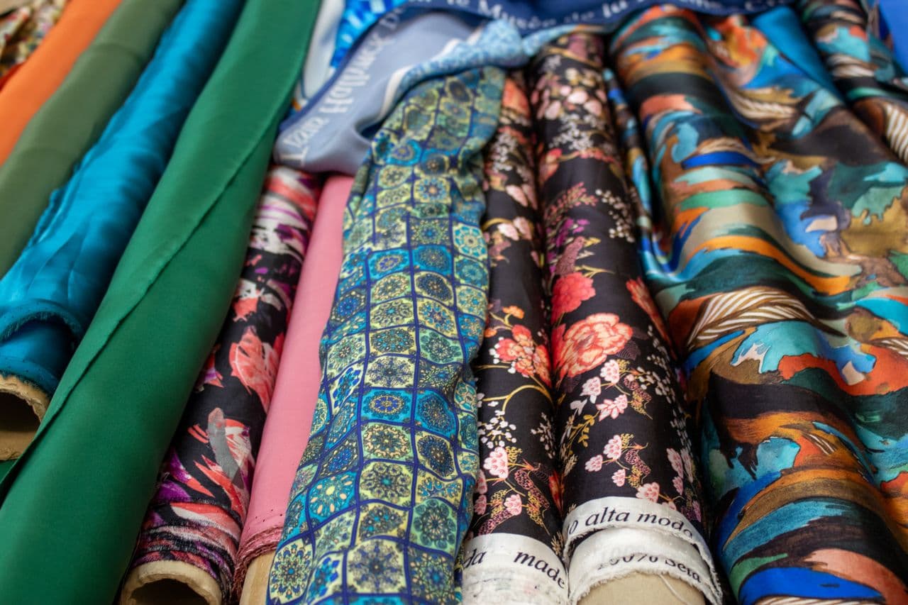 Set a certified-content threshold for circular fashion