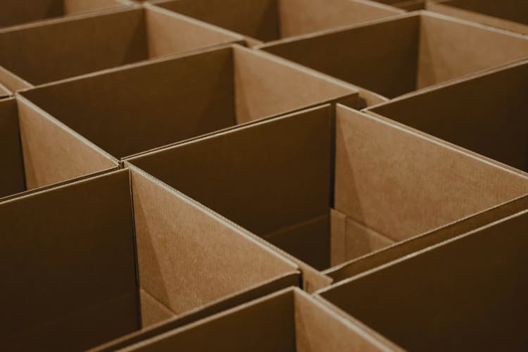 Develop and Apply Carbon‑Neutral Packaging Outliner Paper