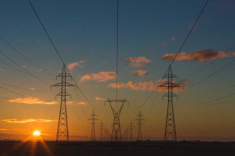 Set sustainable energy management standards
