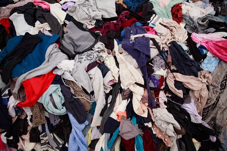 Recycle blended textile waste into circular raw material